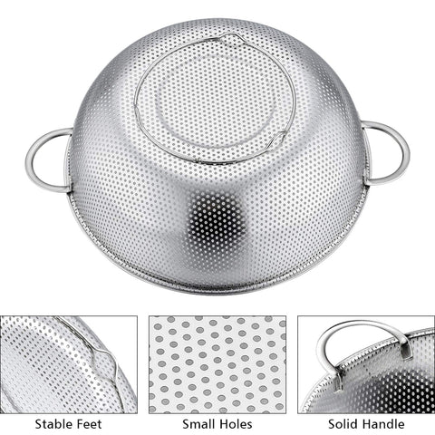 P&P CHEF colander with double handles for stable lifting.