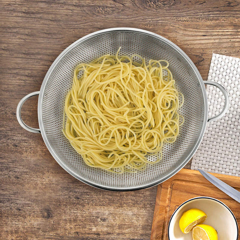 P&P CHEF colander doubles as fruit container and salad bowl.