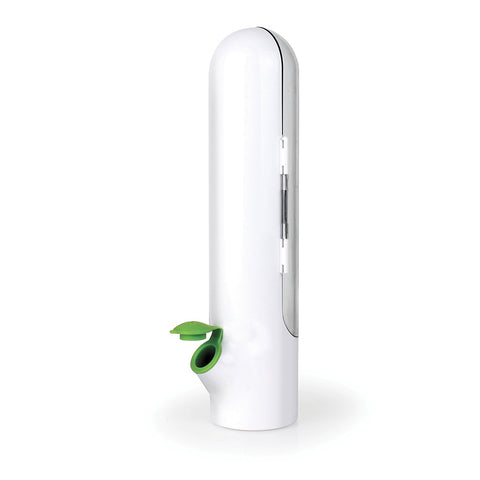 Prepara Herb Savor Pod 2.0 asparagus storage keeps asparagus crisp.