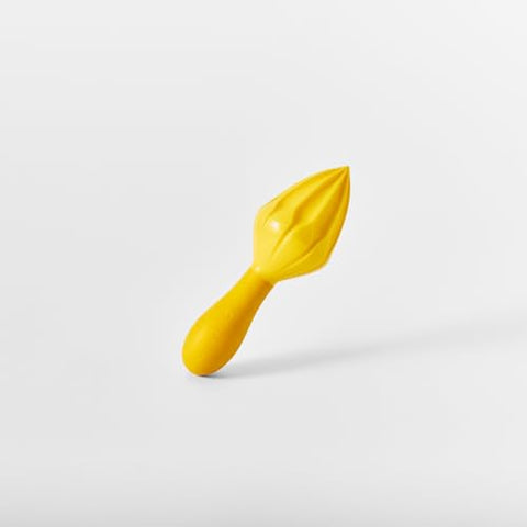 Prepara Juicy Juice Manual Hand Citrus Reamer lime squeeze offers precise grip