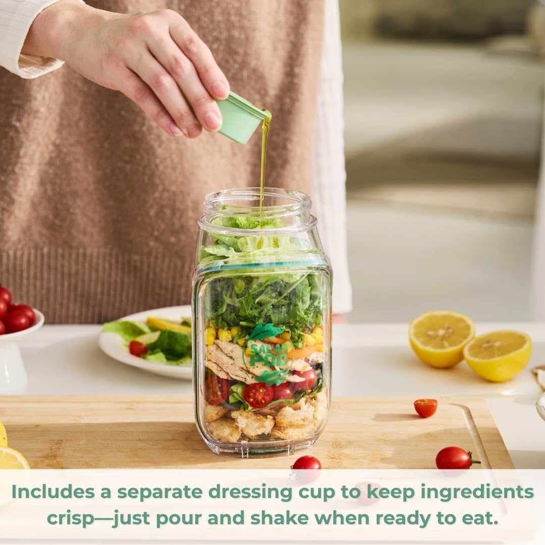Prepara The Original Salad Pod ergonomic design for easy shaking and mixing