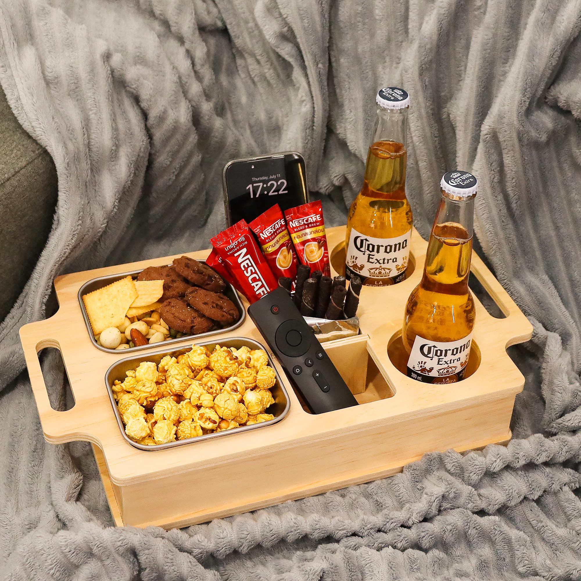 Primo Lines couch cup holder with wooden tray for easy access to drinks and snacks