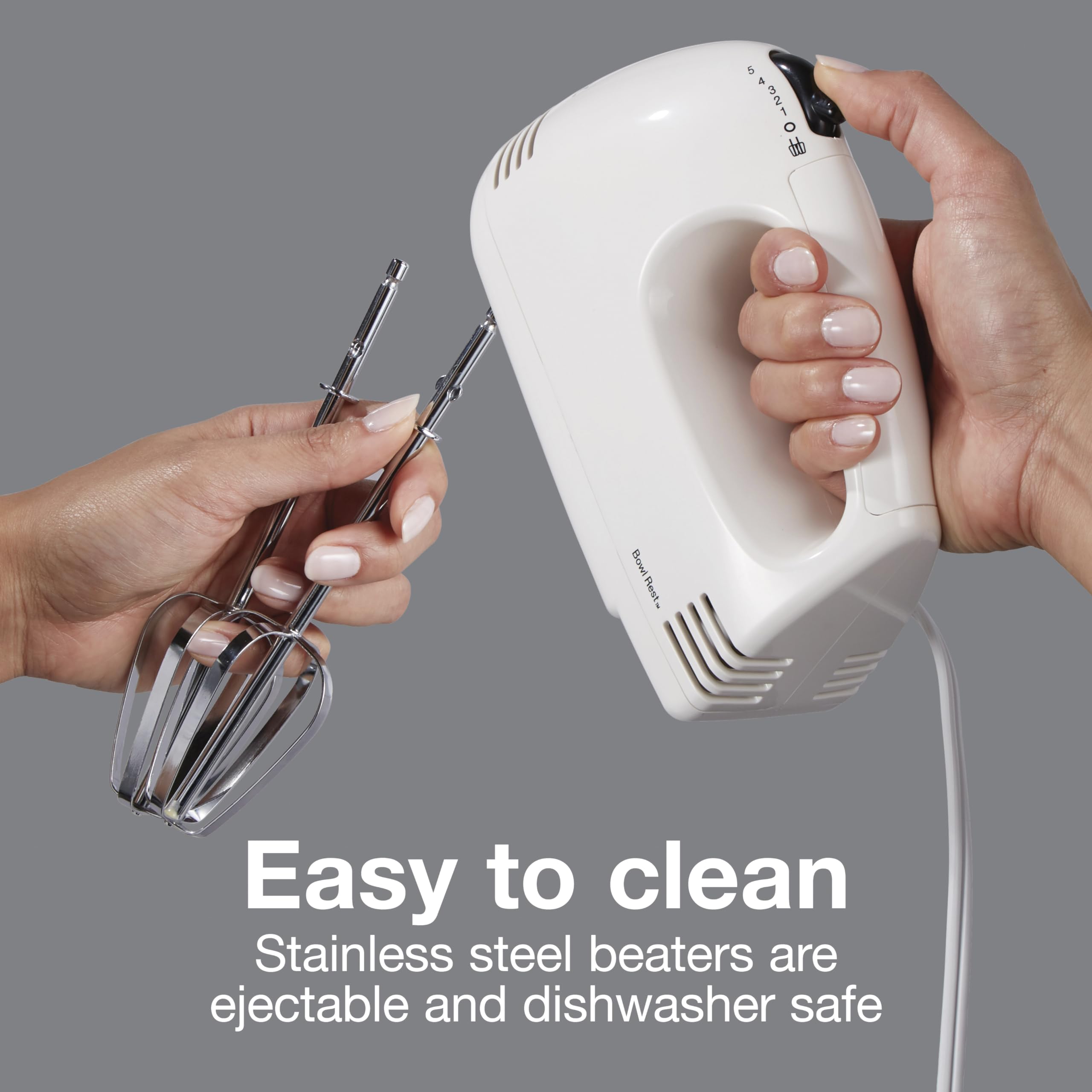 Proctor Silex Easy Mix white housing for a clean kitchen look