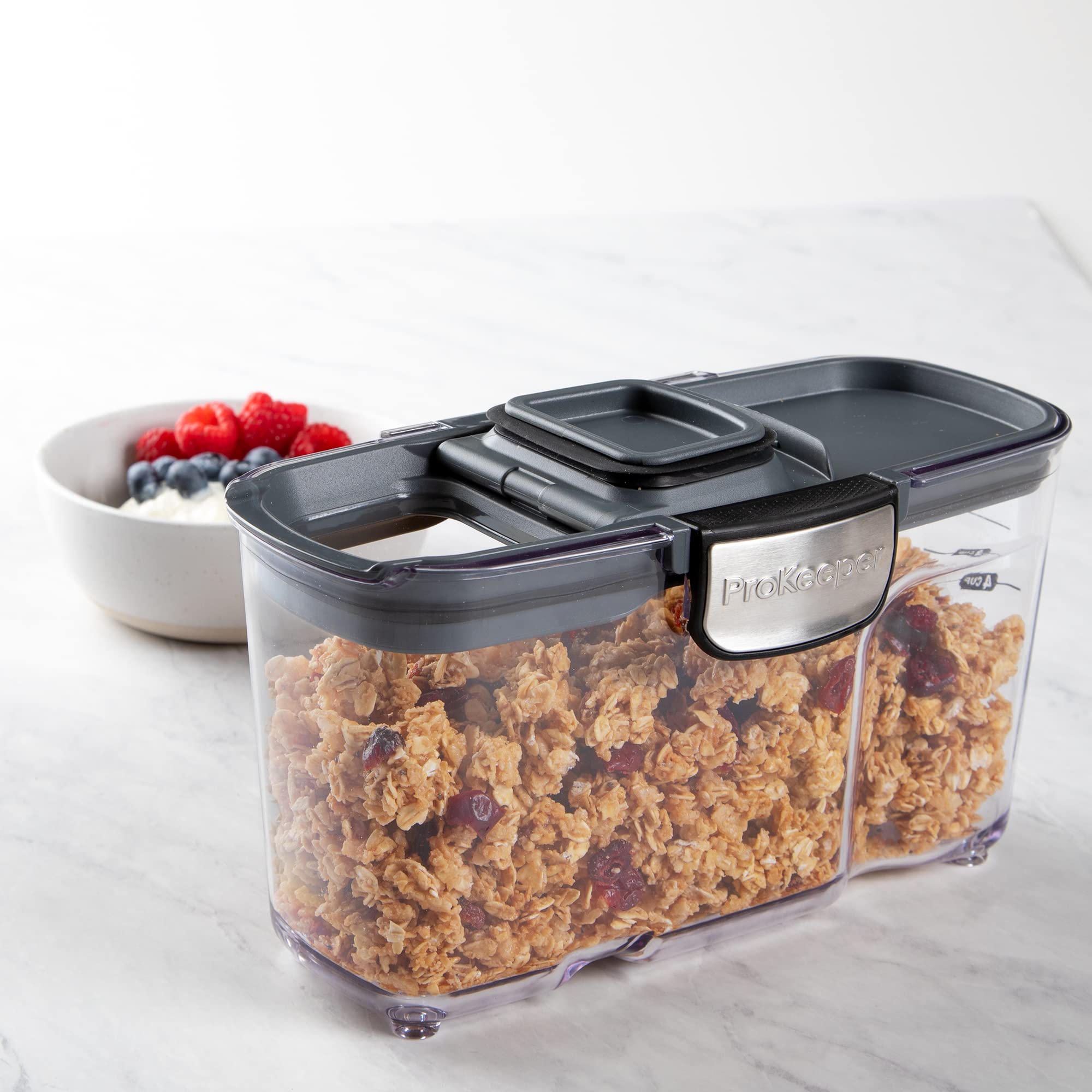 Progressive ProKeeper+ wide opening for smooth pouring and scooping.