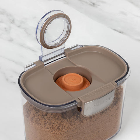 ProKeeper+ Magnetic leveling bar for mess-free pouring