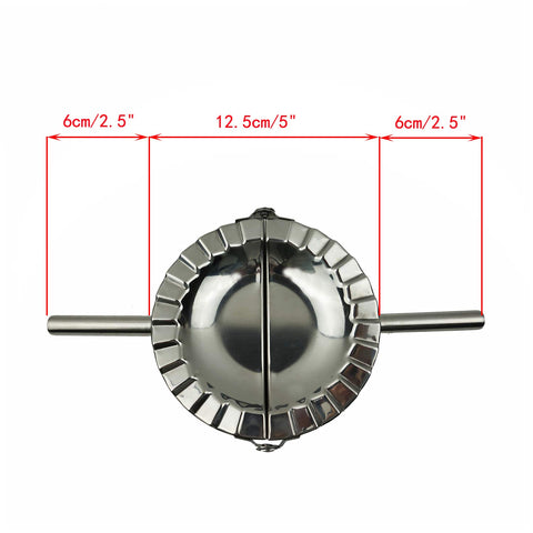 Proshopping XL dumpling maker side handles provide easy grip during sealing.
