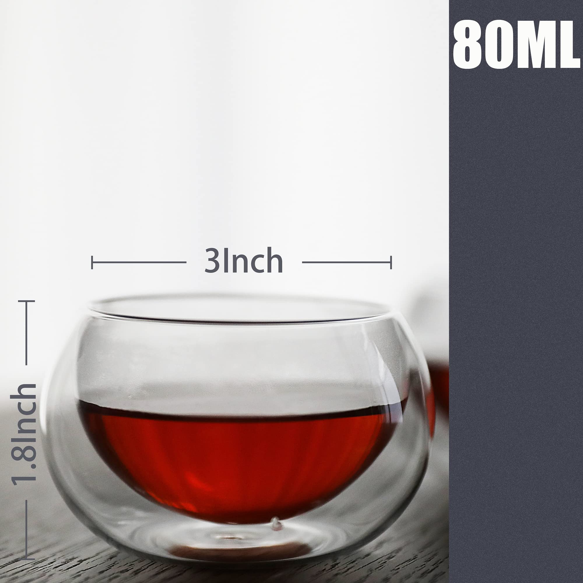 PunPun glass cups feature a logo-free bottom for a clean, timeless presentation.