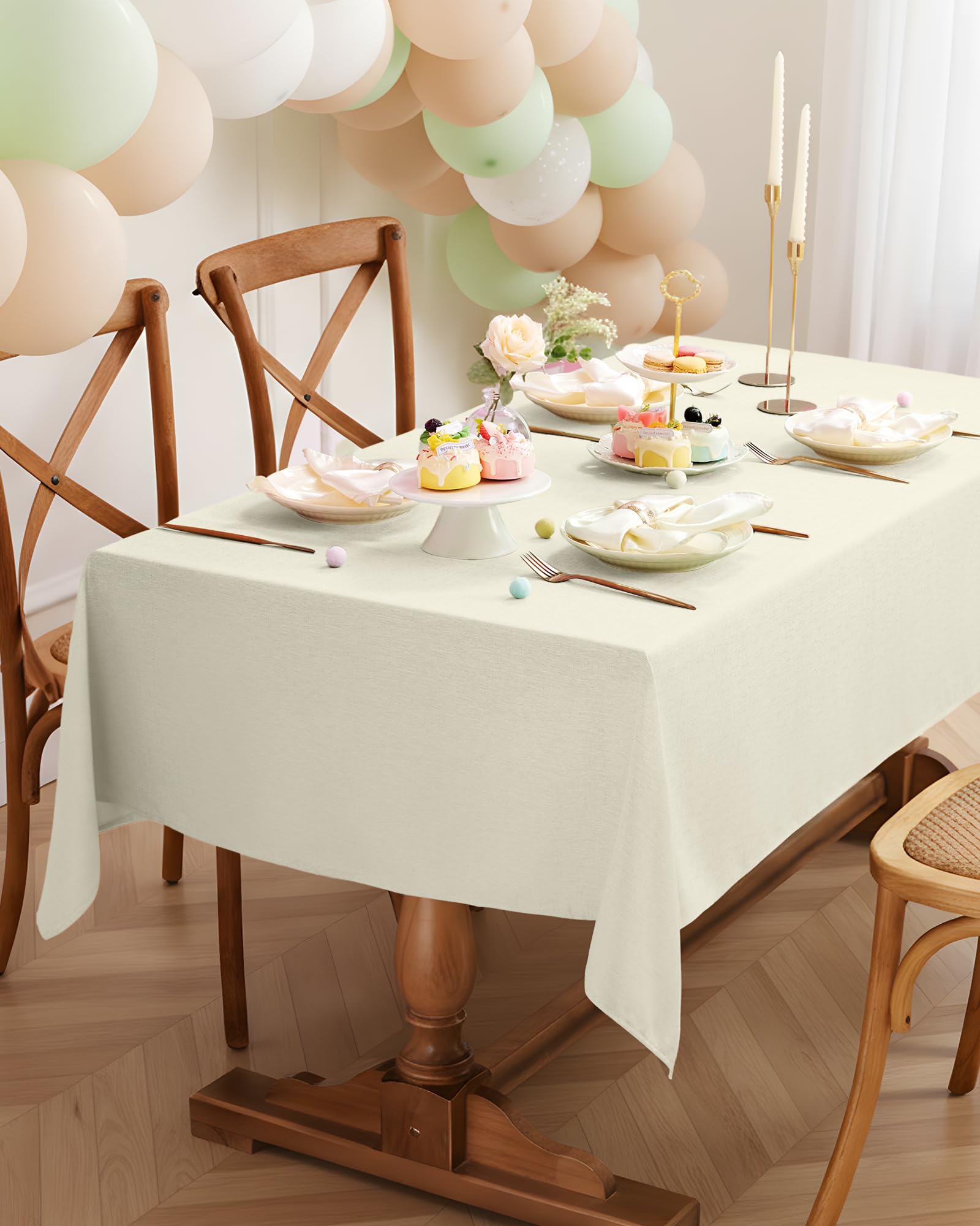 Pureegg outdoor-ready tablecloth for indoor and outdoor gatherings