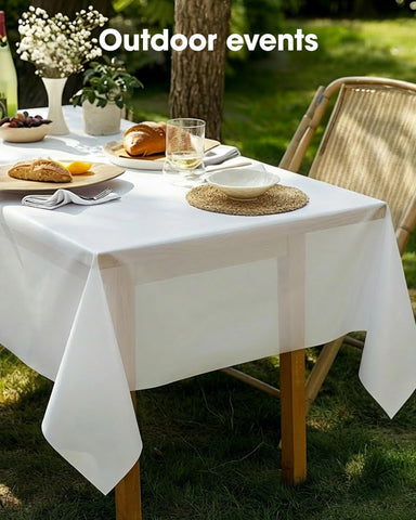 Outdoor picnic setup with Pureegg tablecloth for mess-free dining