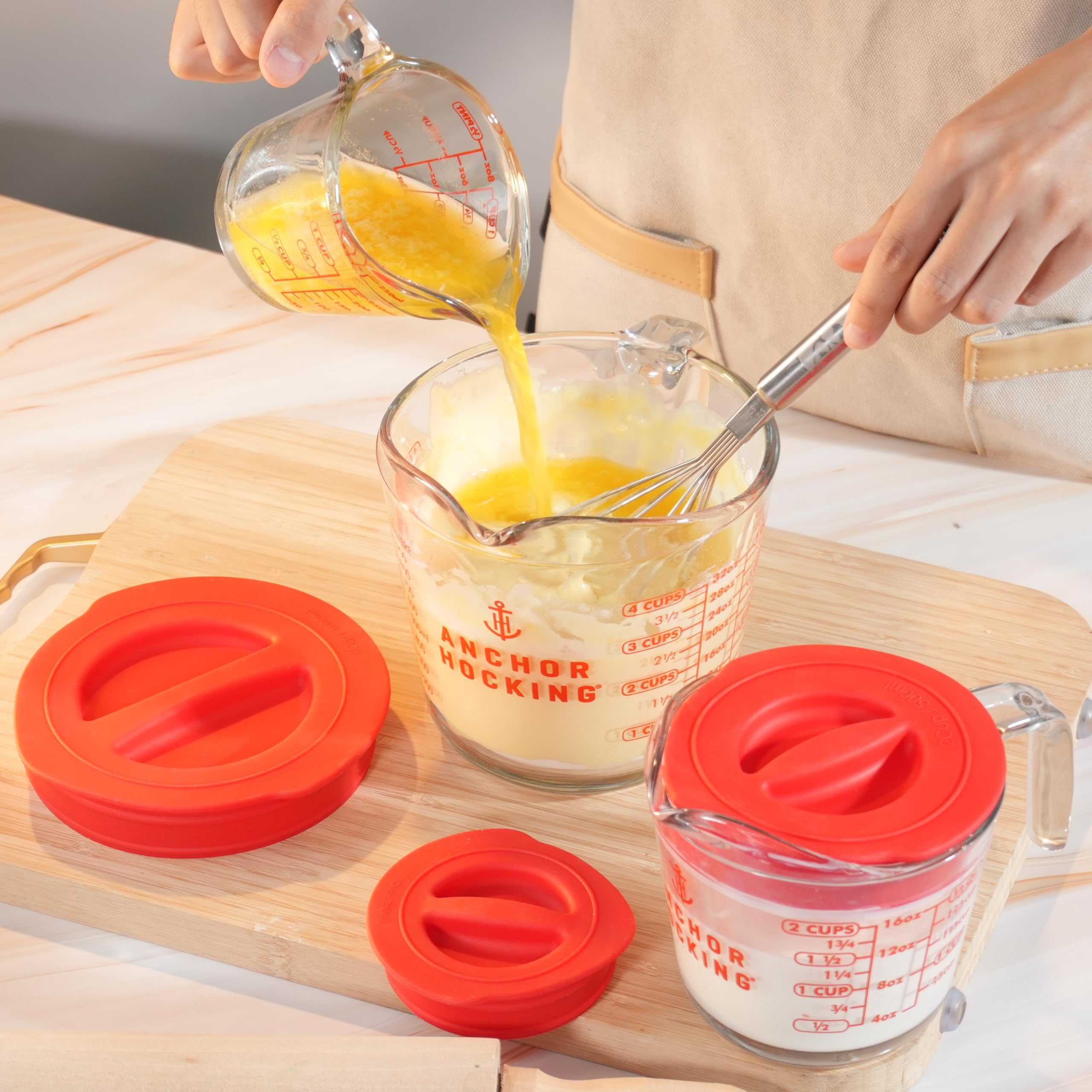 Purekra leak-resistant lid keeps contents fresh in fridge.