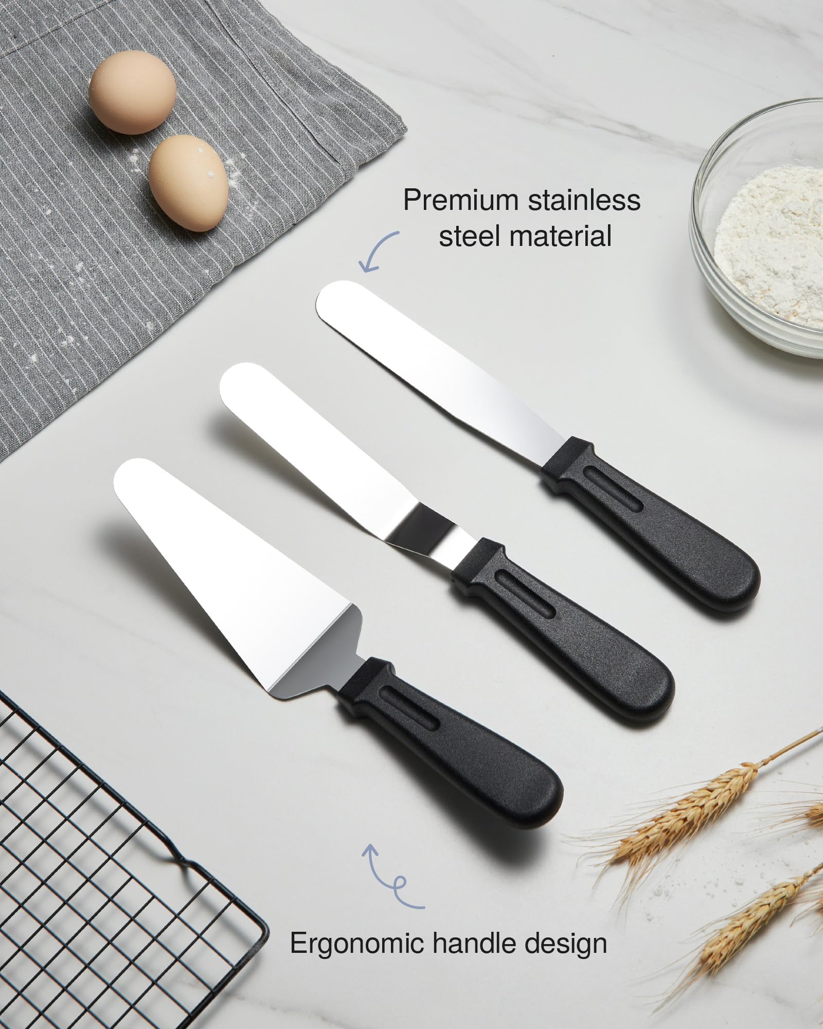 Puroma triangle spatula and icing combs create precise decorative textures.