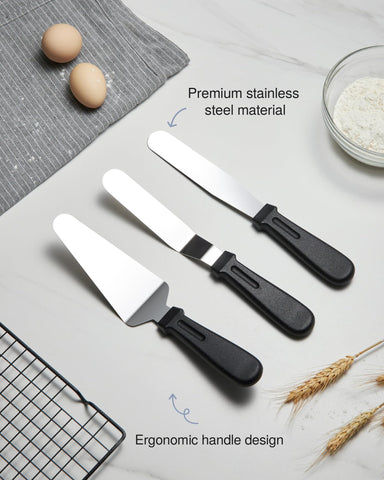 Puroma triangle spatula and icing combs create precise decorative textures.