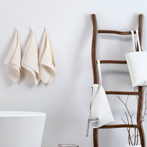 Püskül waffle towels made in Turkey emphasizing quality craftsmanship.