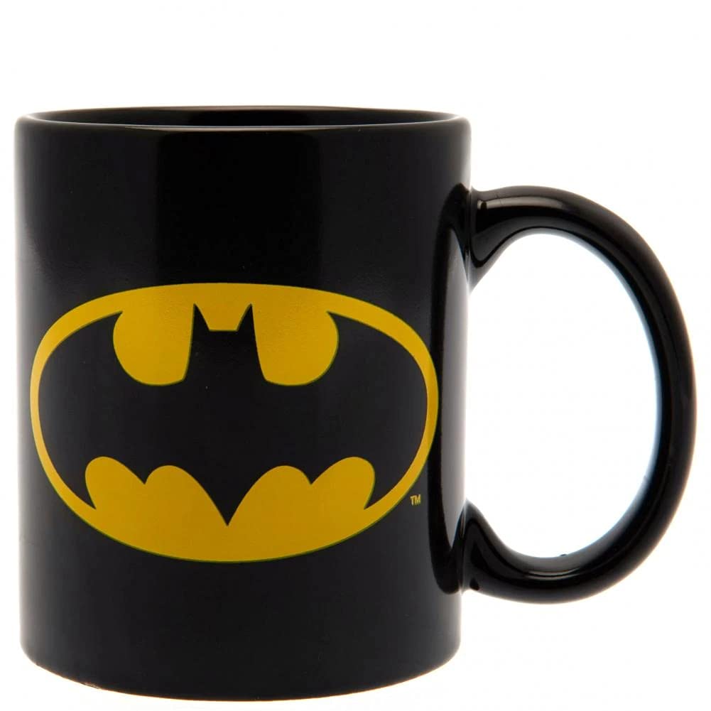 Pyramid International Batman mug front view with boxed presentation, ideal for gifting.