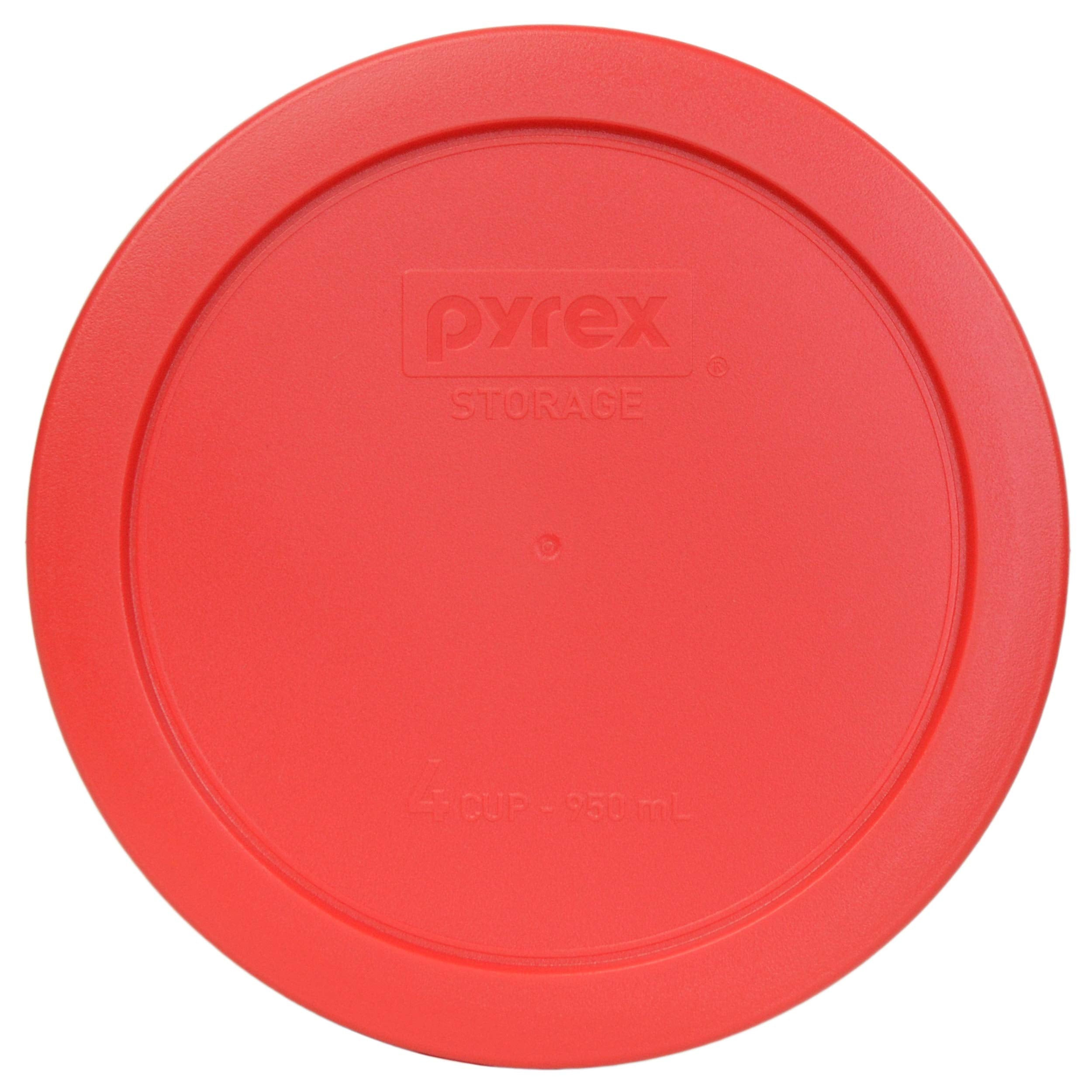 Close-up of Pyrex lid material shows BPA-free plastic for daily reuse.