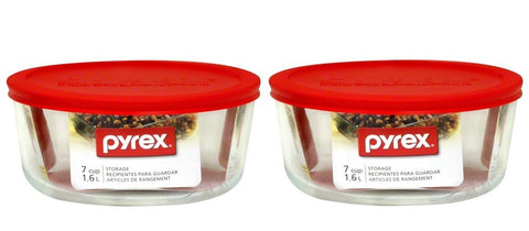 Pyrex 7-cup glass bowl with red lid for versatile storage and reheating.