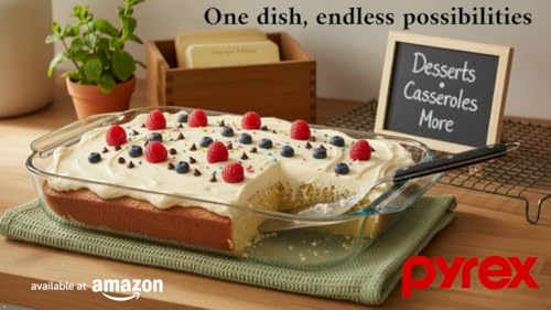 Versatile Pyrex dish for baking, reheating, and daily meals.