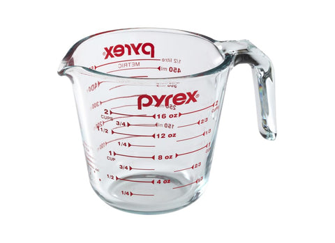 Pyrex Prepware microwave-safe measuring cup ready for reheating tasks.