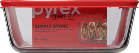 Pyrex Simply Store 11-Cup glass dish offers crystal-clear visibility for easy identification.