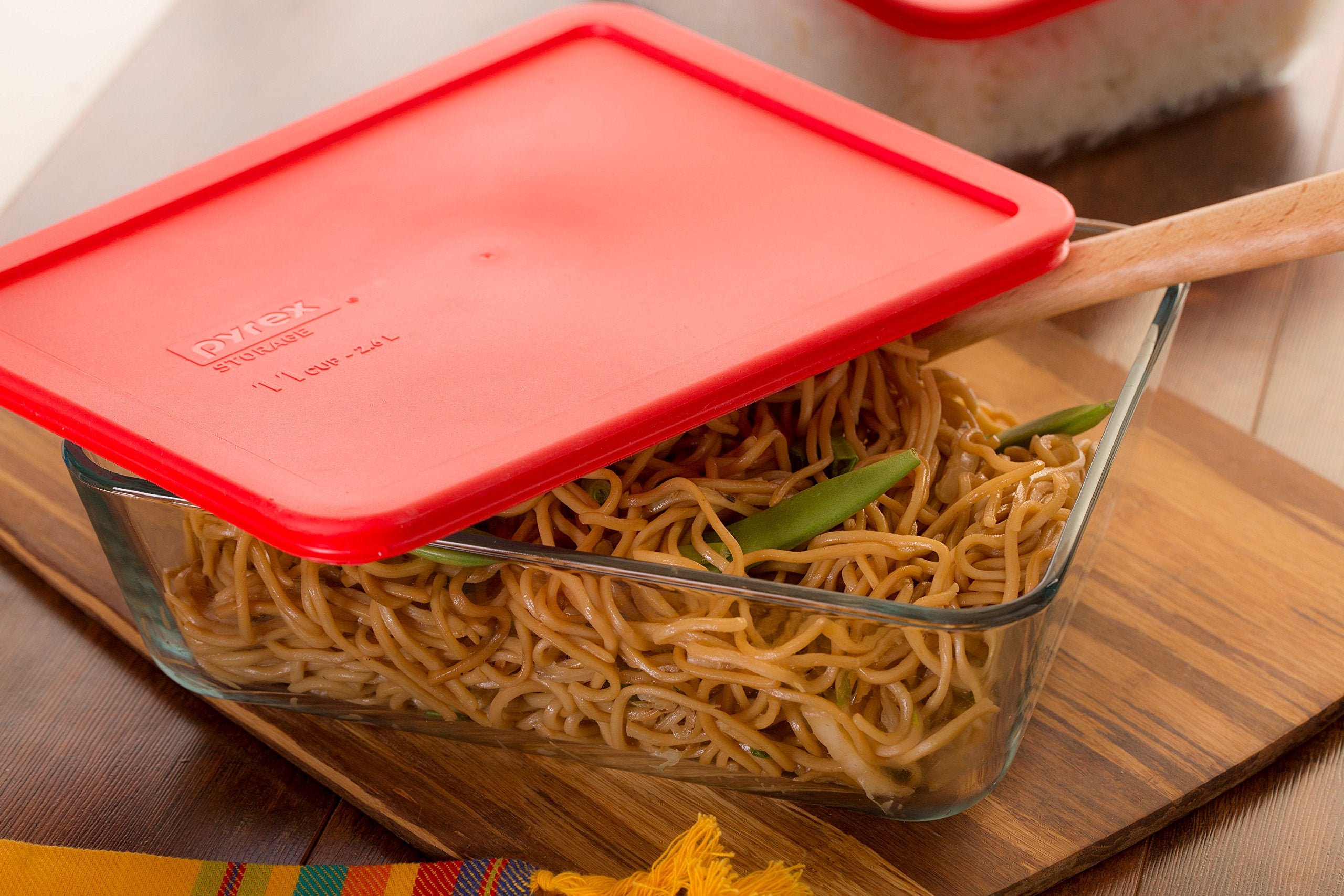 Pyrex Simply Store 11-Cup dish microwave-safe, quick reheats without transfer.