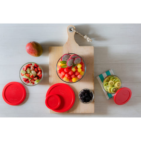 Pyrex Simply Store glass resists stains and odors for freshness.