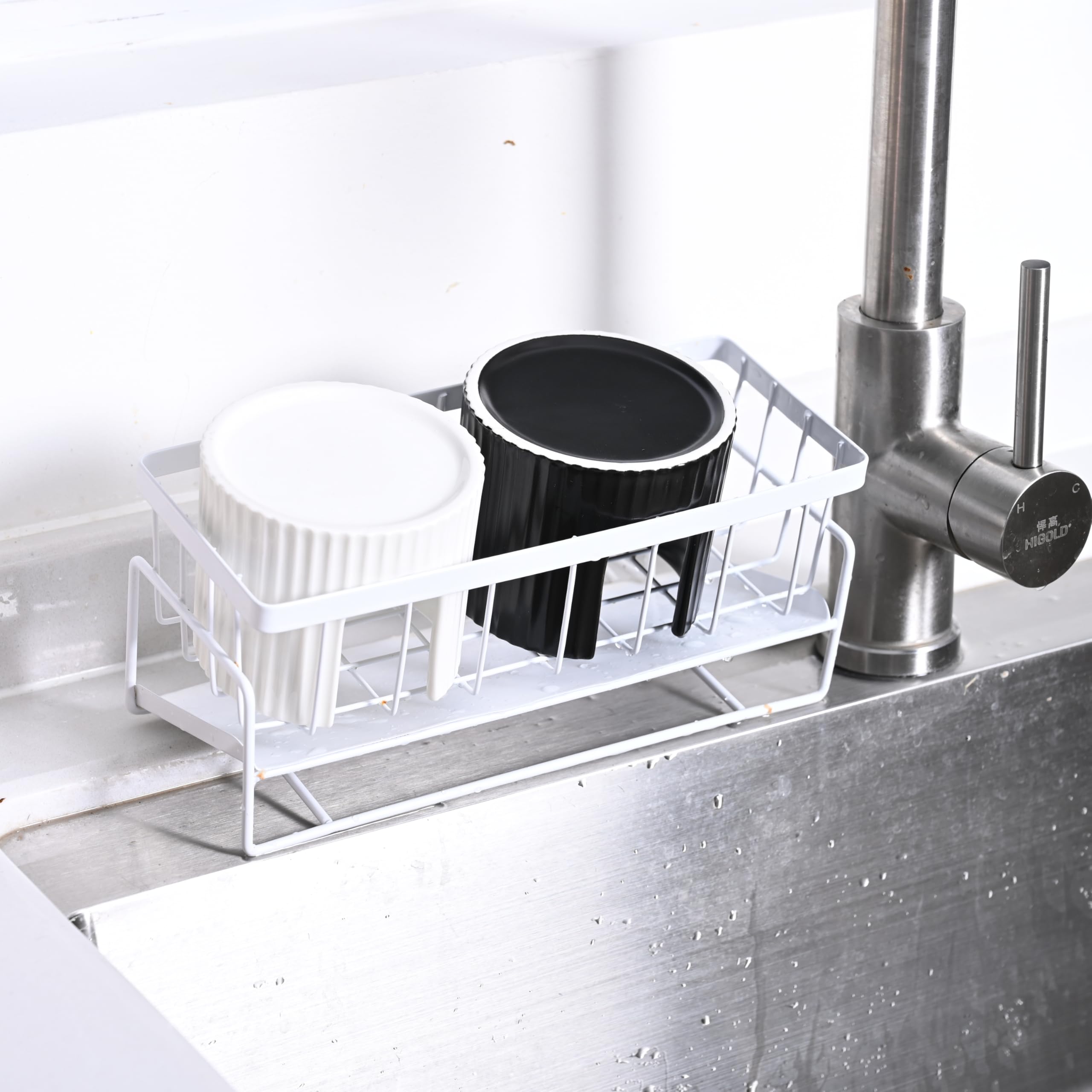 Dishwasher-safe ceramic design for effortless cleanup and maintenance.