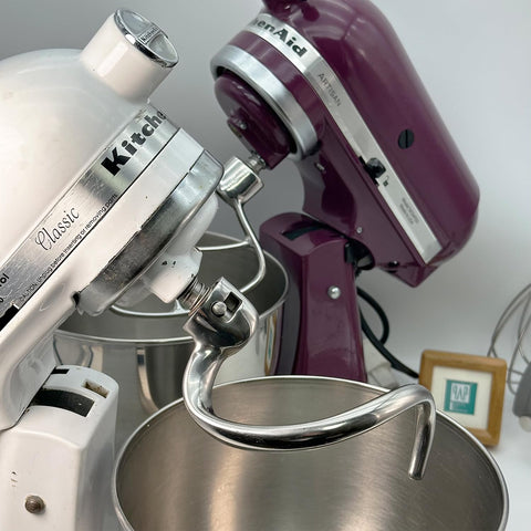 qAp hook complements doughs for cookies and pie crusts