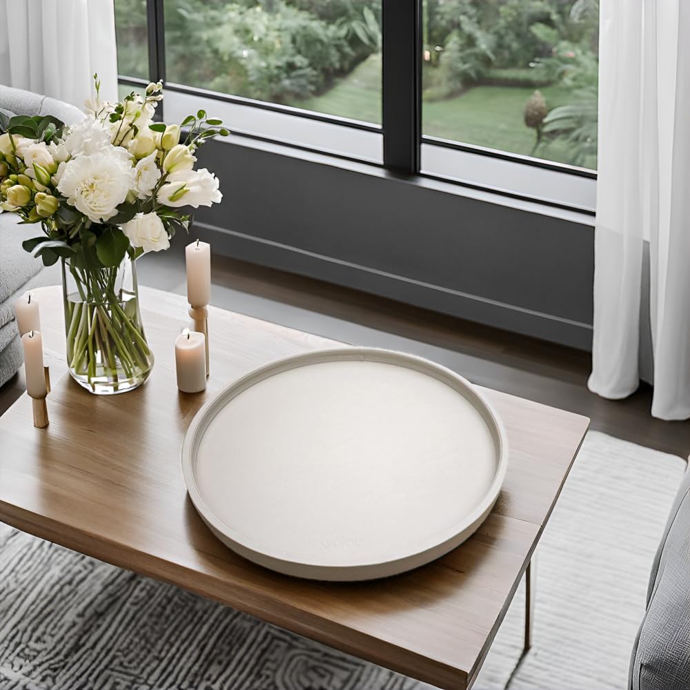 QAVOL round tray showcased in hotel setup for room service