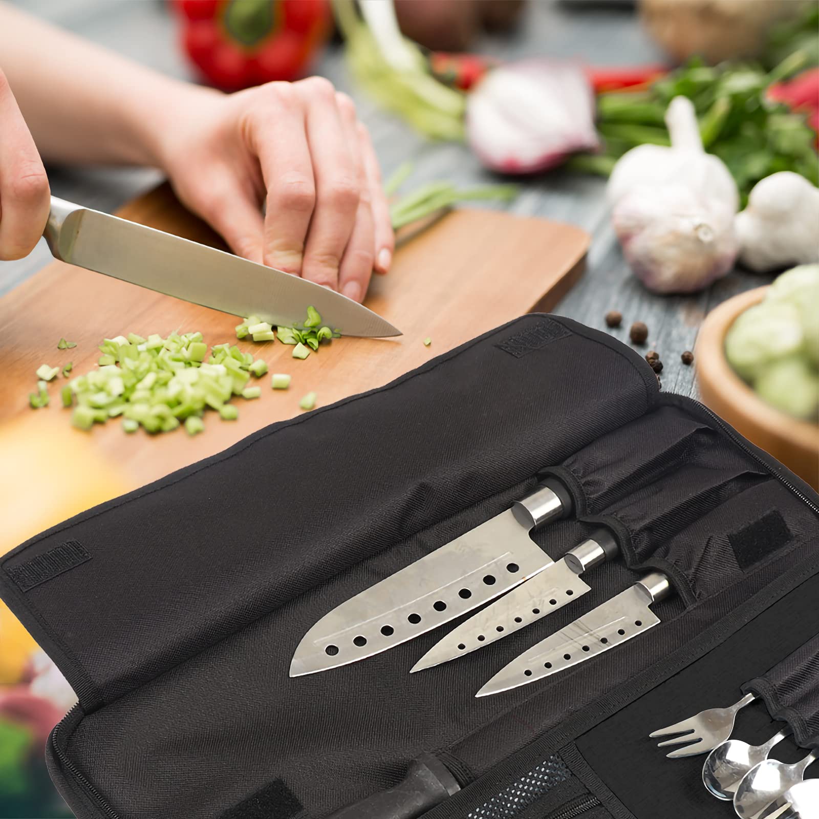 Qchengsan Knife Roll Bag zipper closure offers quick access and protection.