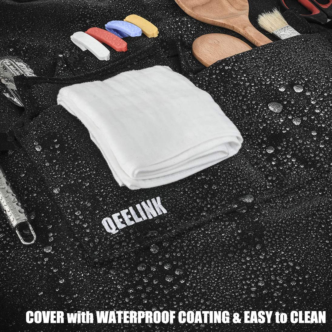 QeeLink multi-use apron suitable for kitchen, grilling, pottery, and baking