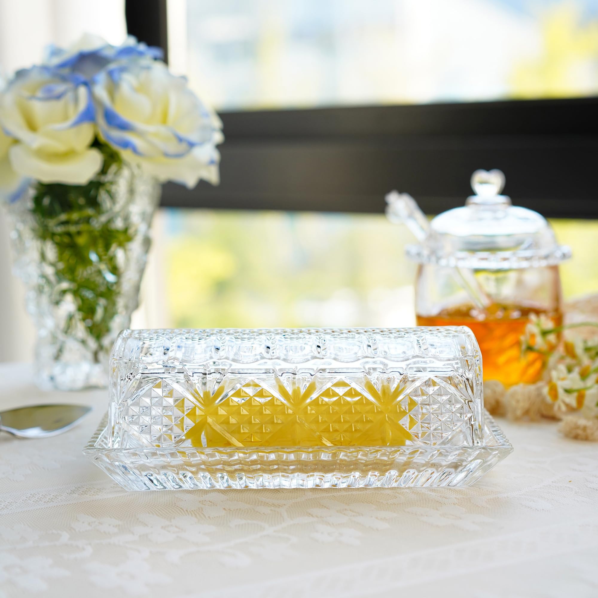 QFkris glass butter keeper keeps butter fresh in the fridge.