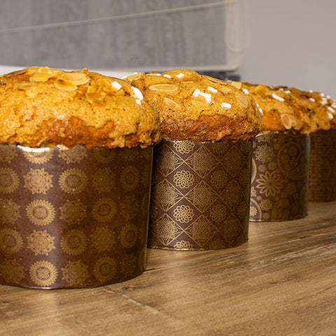 QG group panettone paper molds breathable sides for even baking.