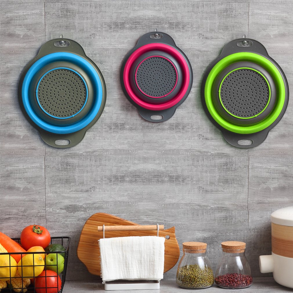 QiMH collapsible colander drains pasta quickly and efficiently.