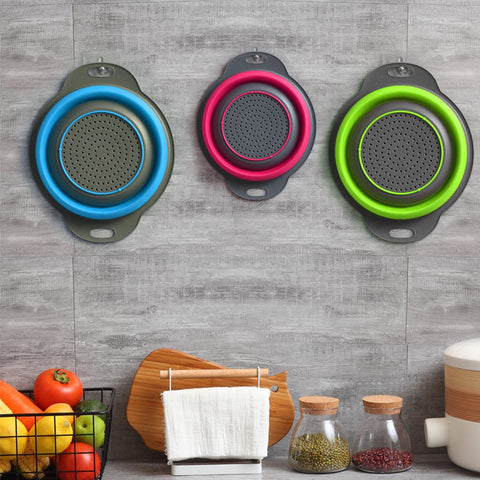 QiMH collapsible colander drains pasta quickly and efficiently.