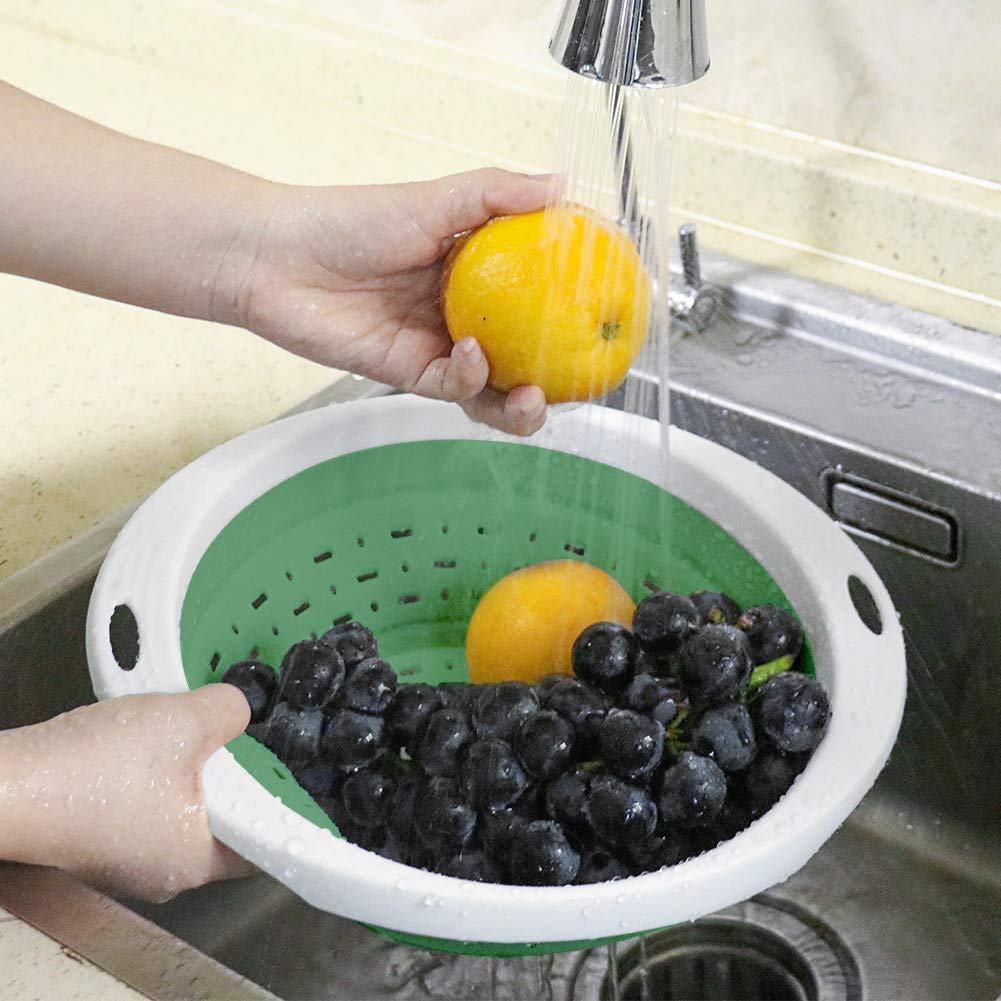 QiMH ergonomic handles provide a secure grip while draining water.