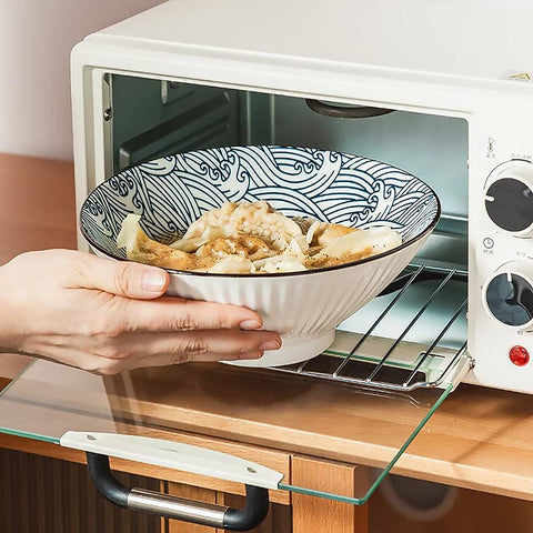 QINLANG microwave-safe ramen bowl, convenient for quick meals.