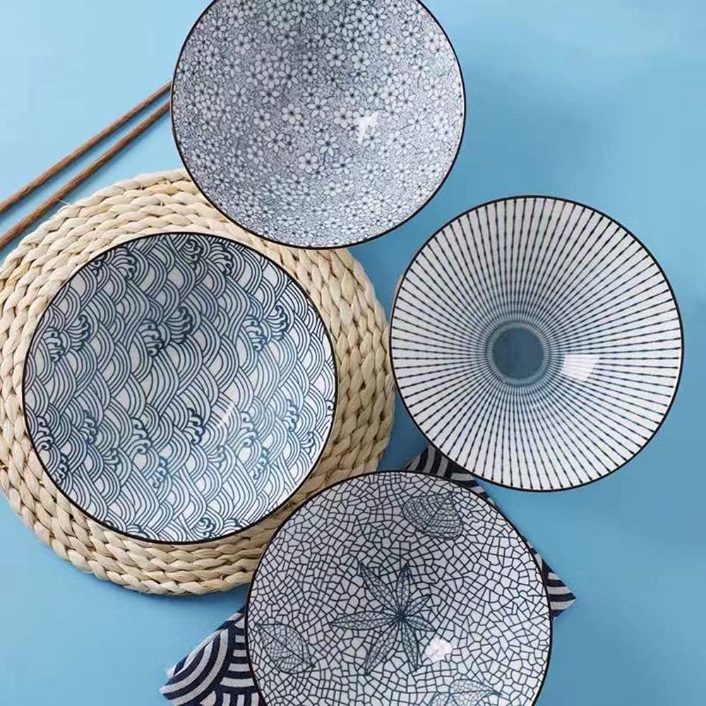 QINLANG blue-white ramen bowl, 8-inch size for shared meals and presentation.