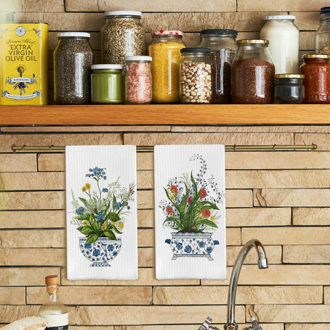 Qpenm waffle-weave towels with honeycomb texture for fast absorption.