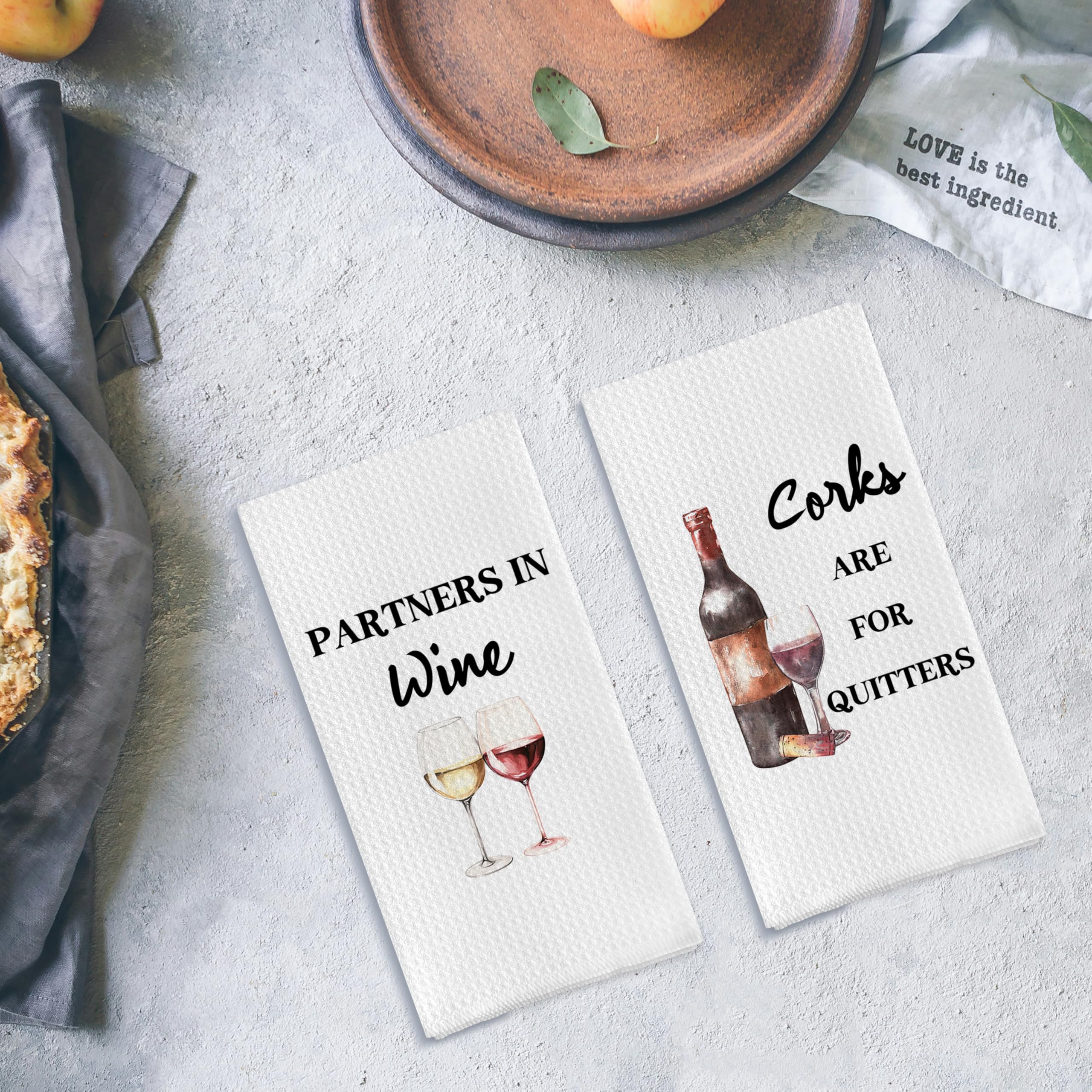 Qpenm kitchen dish towels, durable and lint-free for cookware and plates.