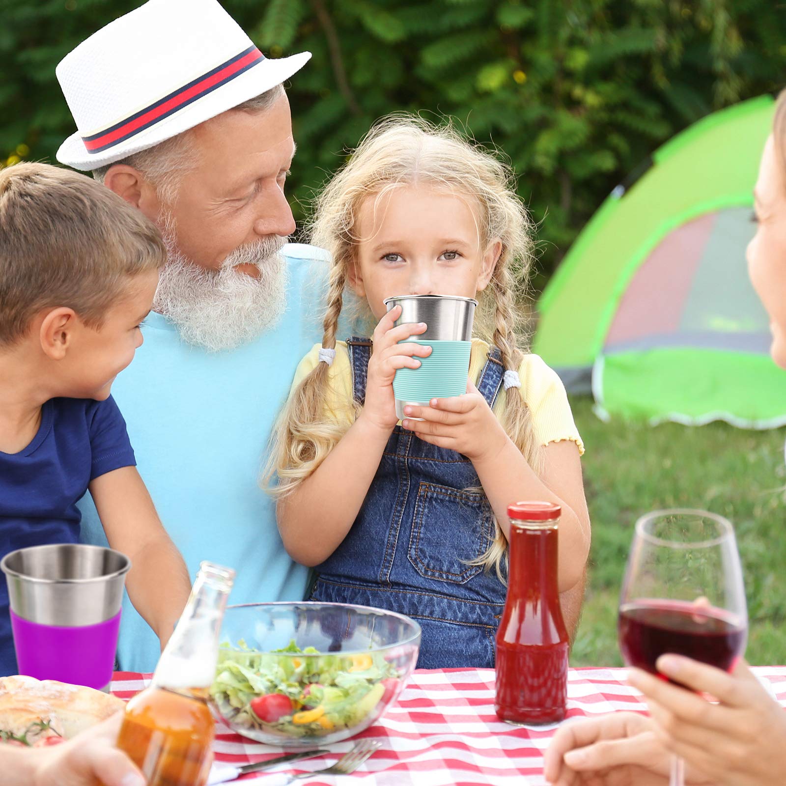 Qrooper cups are dishwasher-safe stainless steel for easy cleanup after meals.