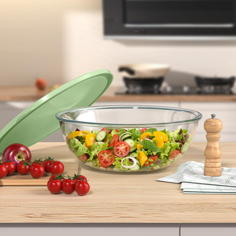 Quald large-capacity glass serving bowl ideal for salads and sides.