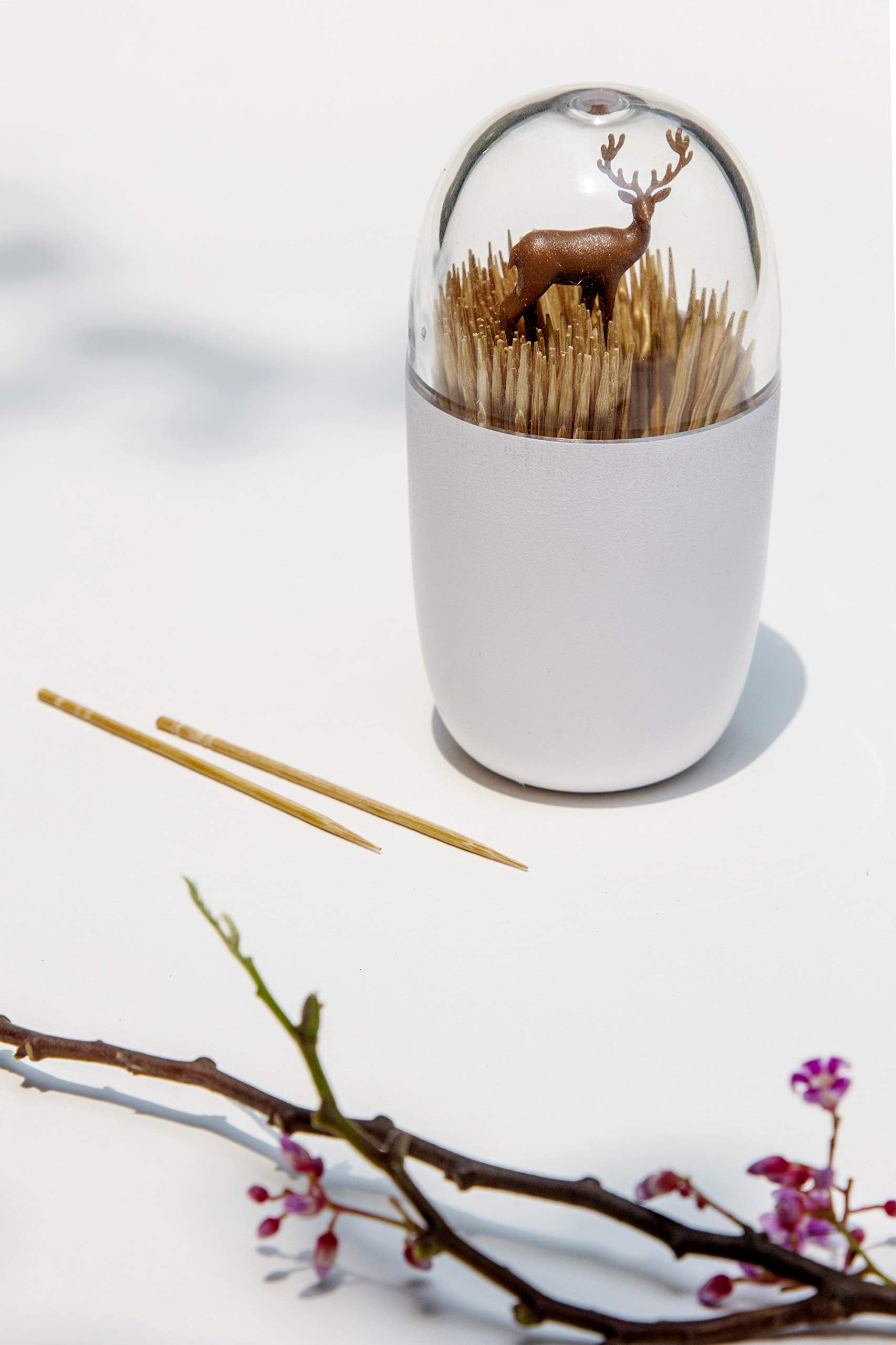 QUALY Deer Meadow modern kitchen decor adds stylish flair to any table.