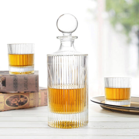 QUEEN&STONE LEAD FREE two 10oz glasses paired with the ribbed decanter for sharing.