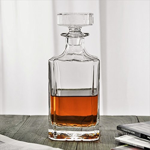 Queenstone glass stopper detail on square whiskey decanter