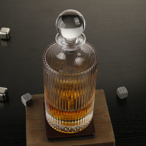 Queenstone whiskey decanter is dishwasher-safe for easy cleanup.