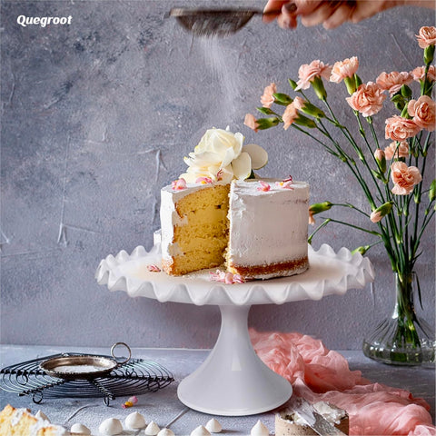 Quegroot wedding cake display plate for centerpiece at reception