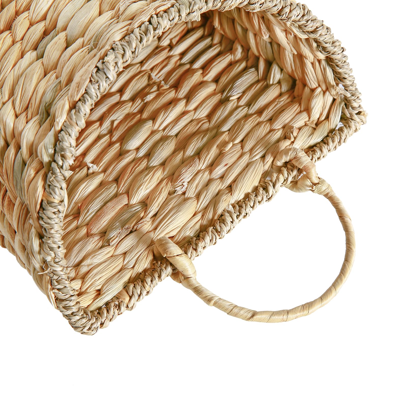 Quincry front-door hanging basket enhances cafes or homes with warmth.