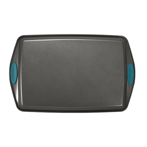 Rachael Ray Yum-o 9-inch square cake pan for precise slices.