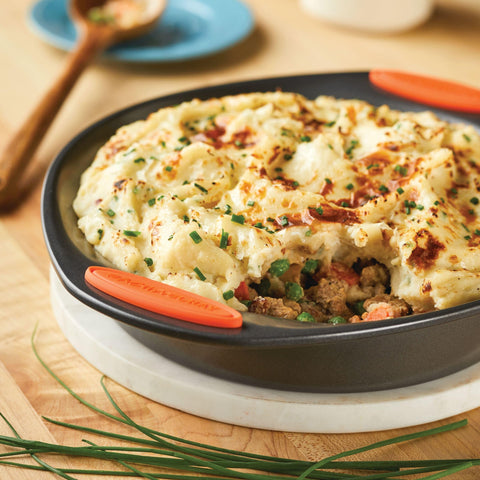 Rachael Ray Yum-o! nonstick surface facilitates effortless cleanup after baking.