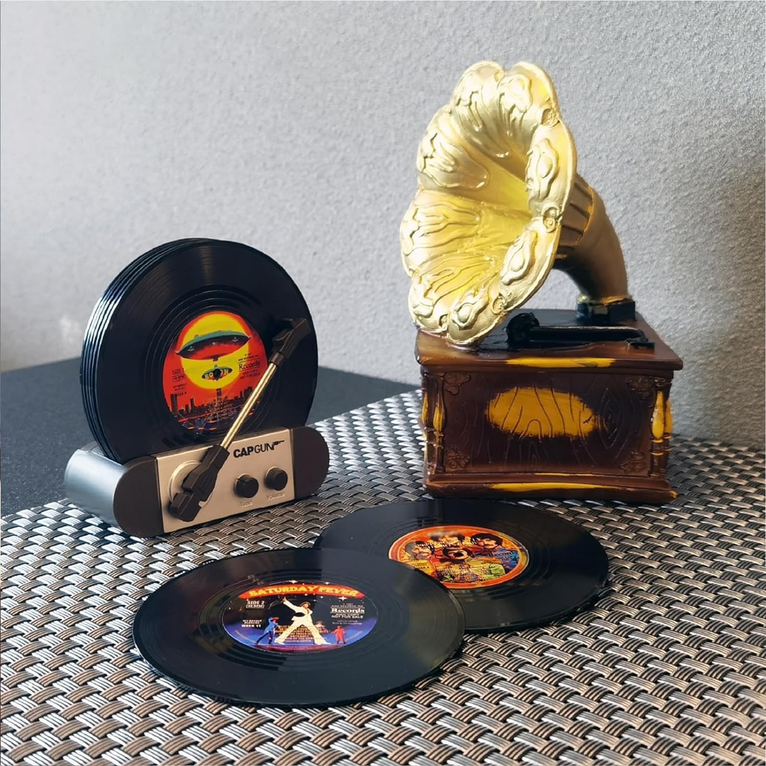 RADIXIUM housewarming gift idea for music lovers and party hosts.